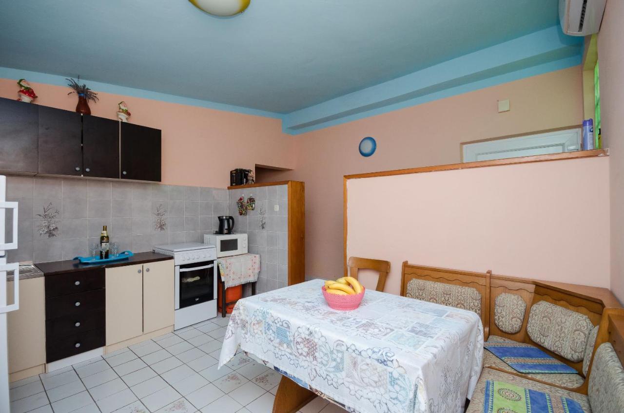 Apartment Marija Zdenko Лопар Екстер'єр фото